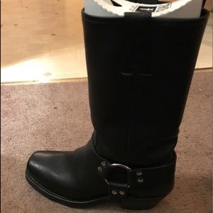 Frye harness boots 12 R boot black 8.5 M